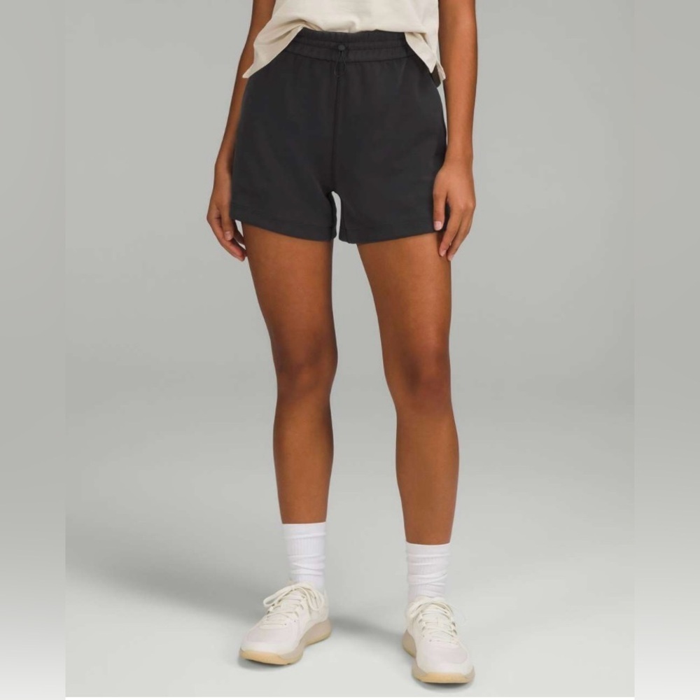 Lululemon Softstreme High-Rise Short 4” Black Size 4 | Peach-Fuzz Soft Fabric